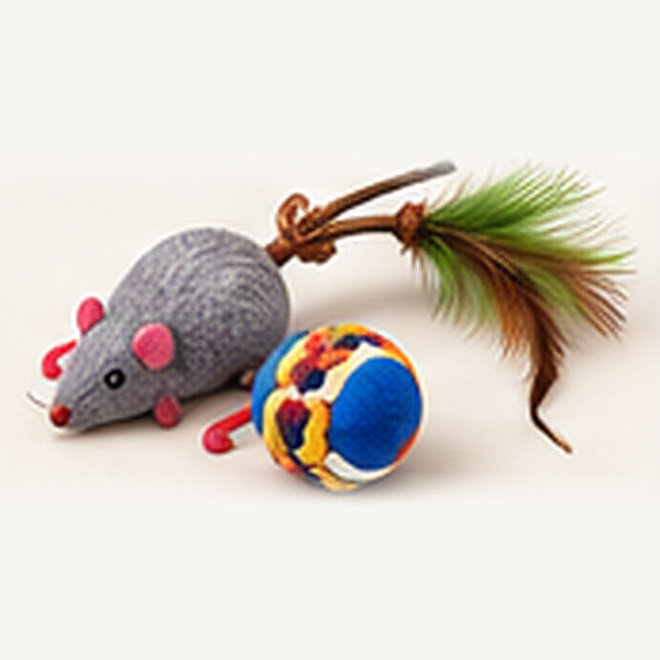 Juguetes para gatos: ratón de tela, pelota y plumas